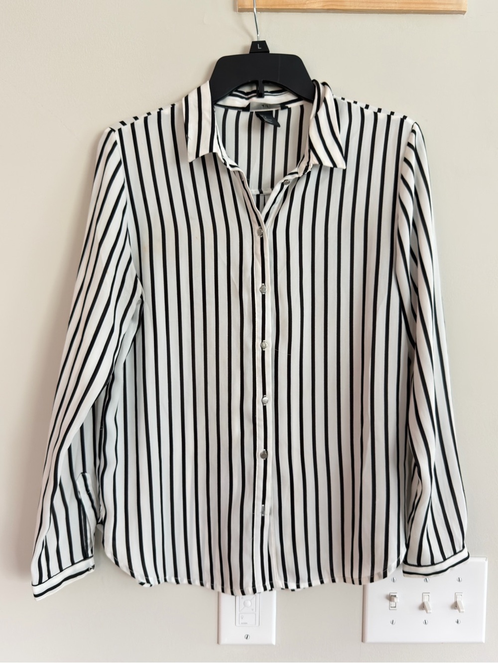H&M Black and White Vertical Stripe Blouse